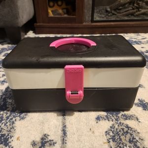 Vintage Pretty Neat carrying case